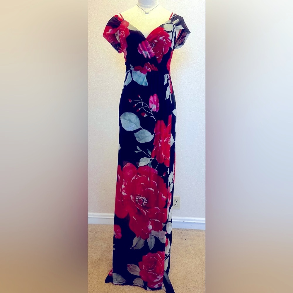 NWT Black and Red Floral Stunning Maxi Dress, Size L
